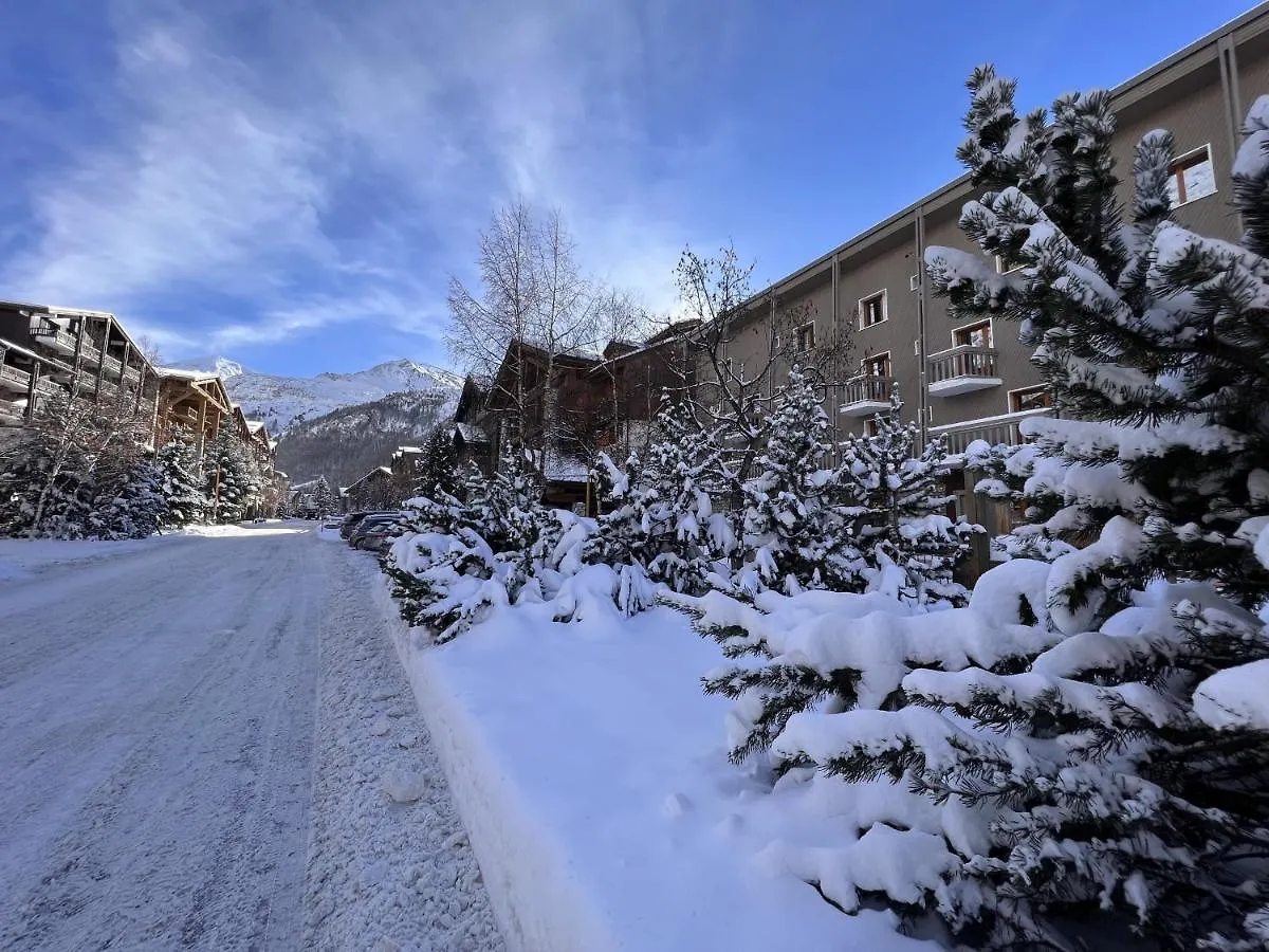 Hôtel Auberge Saint Hubert Val-dʼIsère 3*,
