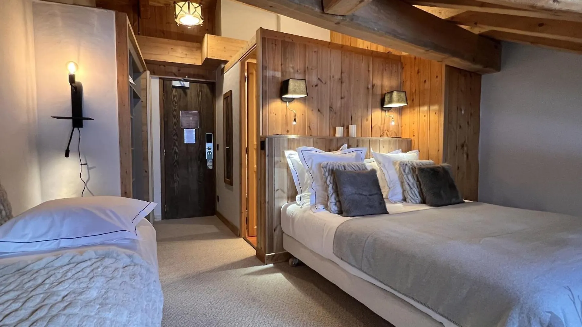 Hôtel Auberge Saint Hubert Val-dʼIsère Hotel